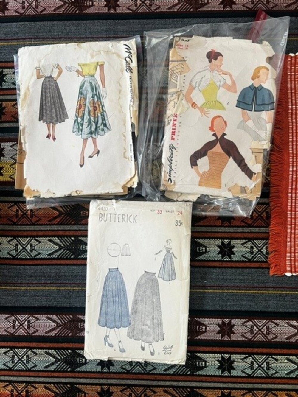 Misc. Vintage Sewing/Craft Patterns. To be auctioned LIVE. See details below. - Picture 13 of 13